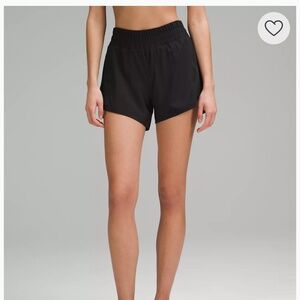 Lululemon Mid Rise Track That lined Short